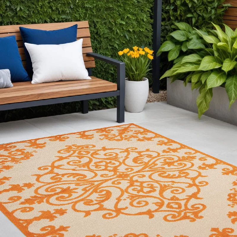 4' X 6' Damask Indoor / Outdoor Area Rug - Orange / Ivory