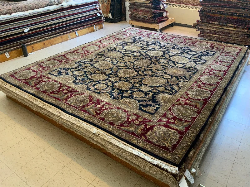 VINTAGE 8ft. x 10ft. TRADITIONAL AGRA