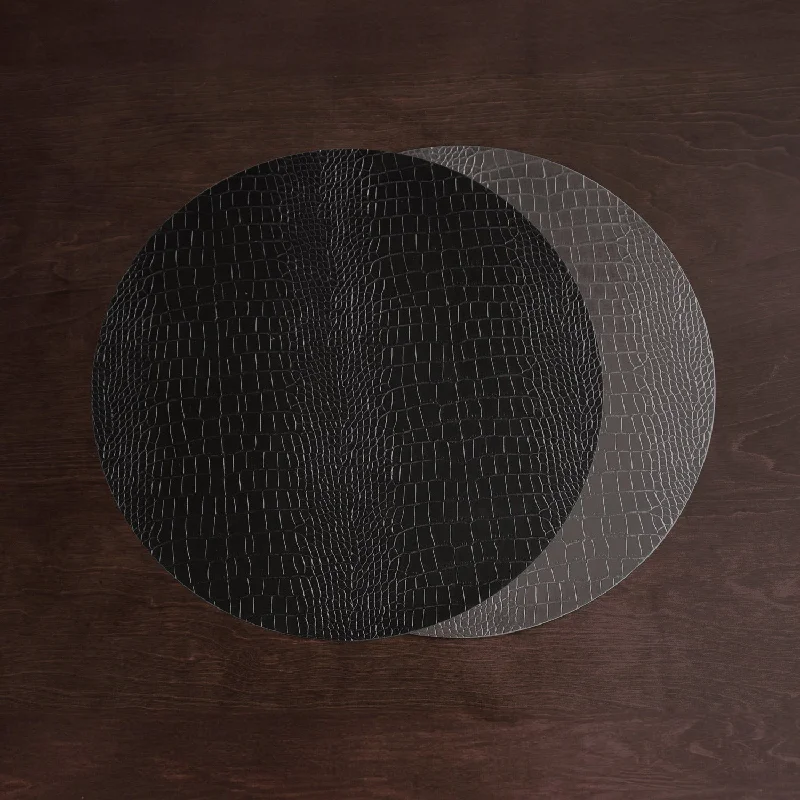 VIDA Croc Reversible 16" Round Placemats Set of 4 (Black and Grey)